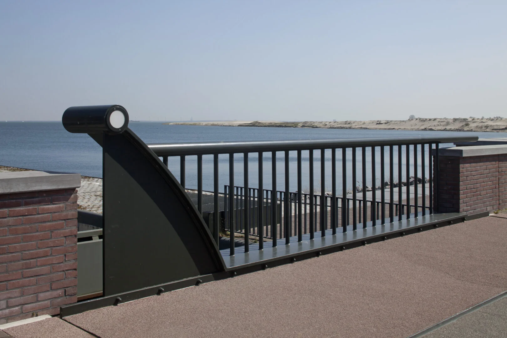 Brug en sluis Haveneiland IJburg