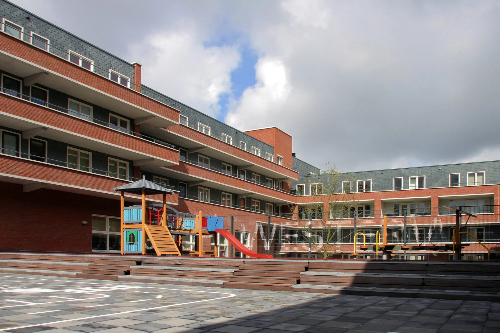 Woningen en school Balboaplein