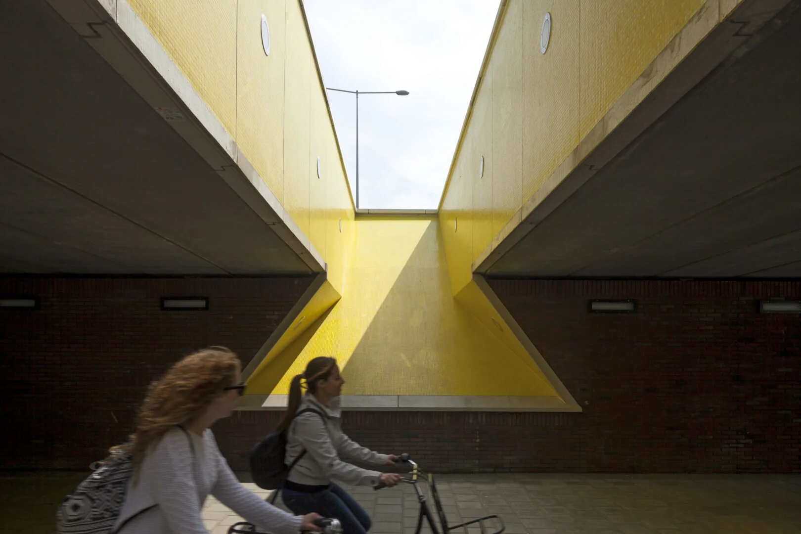 Singelbrug en Fietsonderdoorgang IJdoornlaan