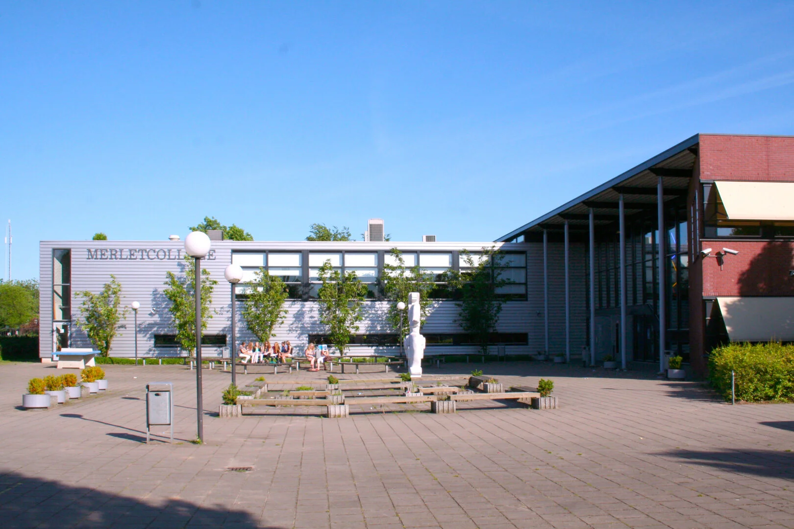 Merletcollege Grave